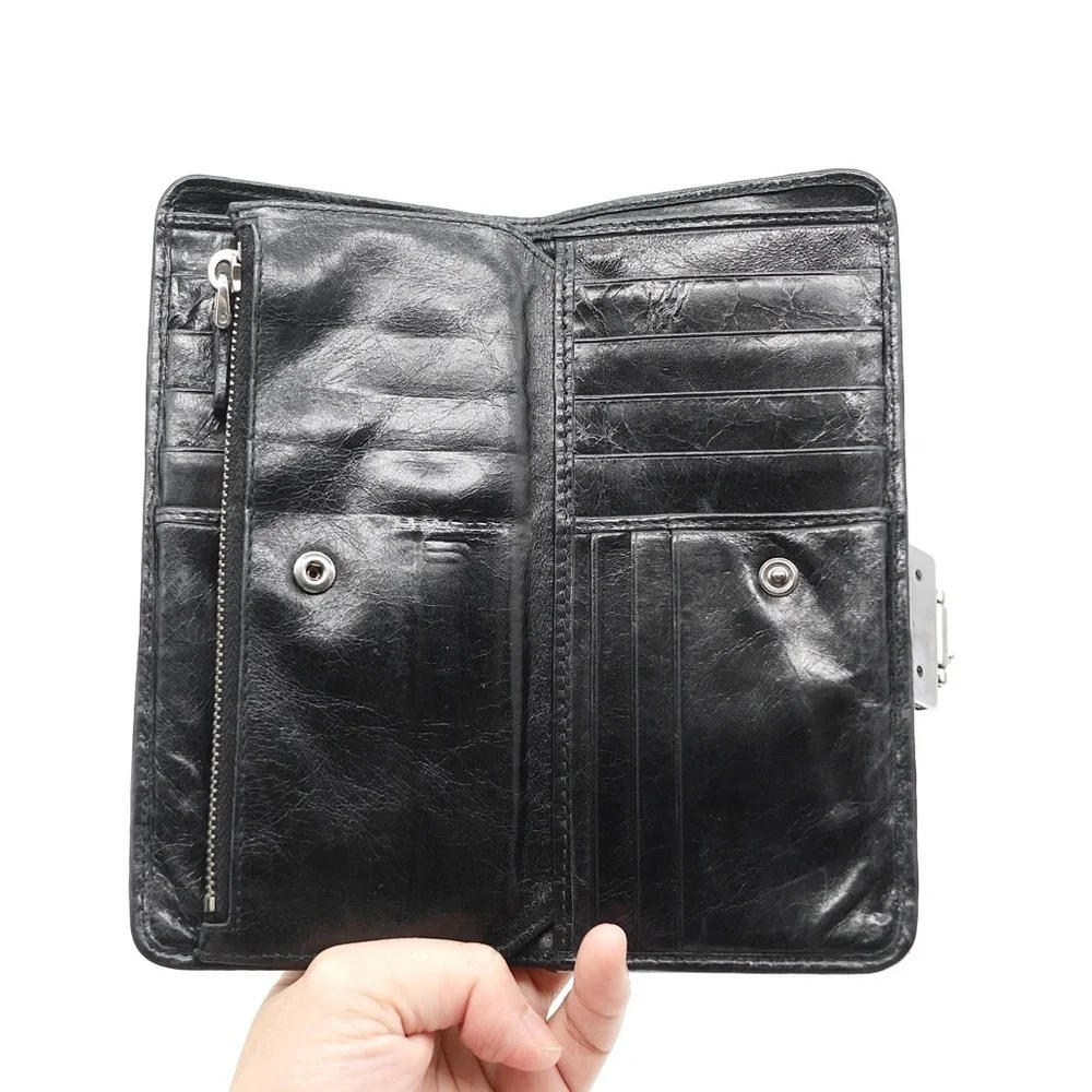 🍓MIUMIU Distressed Wallet